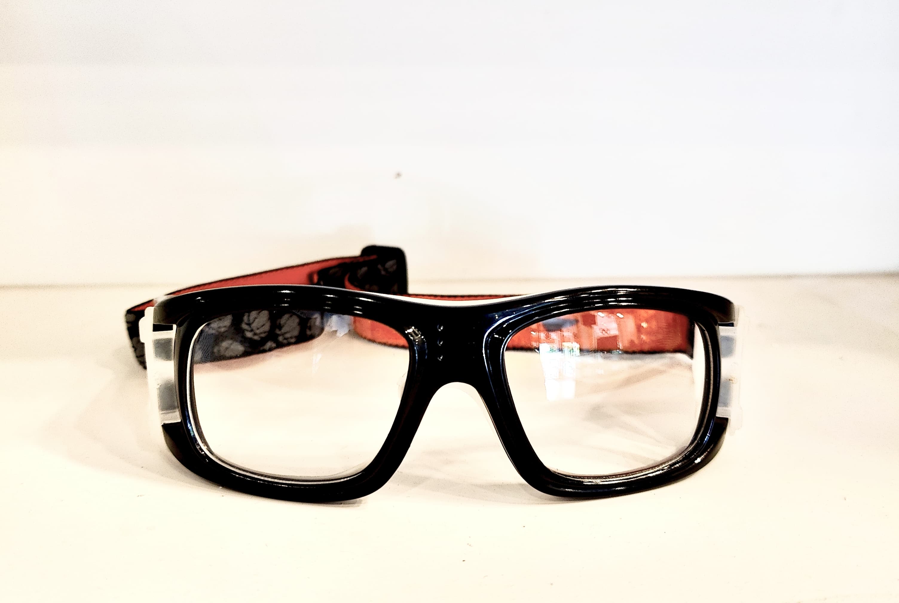 Lens
